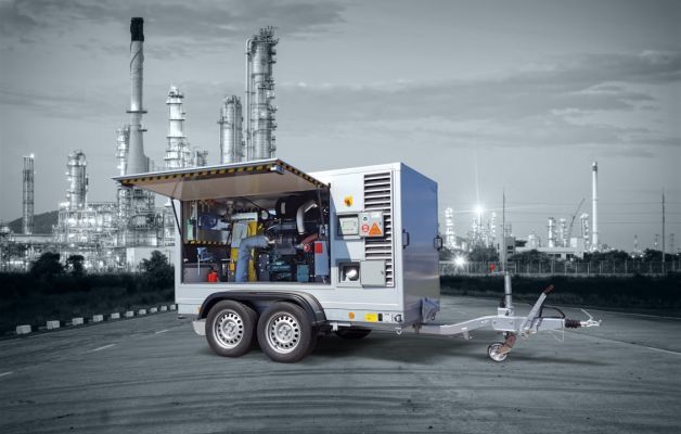 Ultra high pressure unit